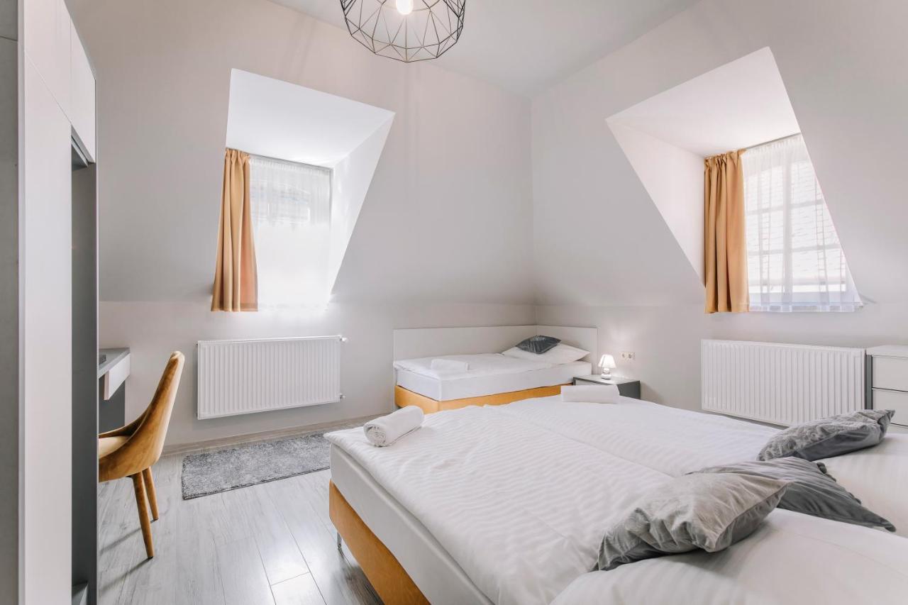 Soho Apartmanhaz Gyor Exterior photo
