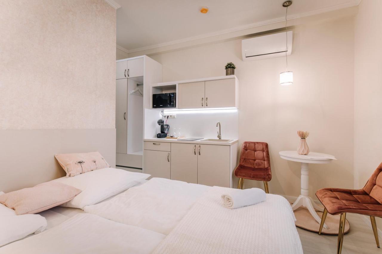 Soho Apartmanhaz Gyor Exterior photo