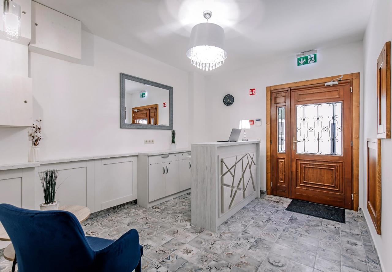 Soho Apartmanhaz Gyor Exterior photo